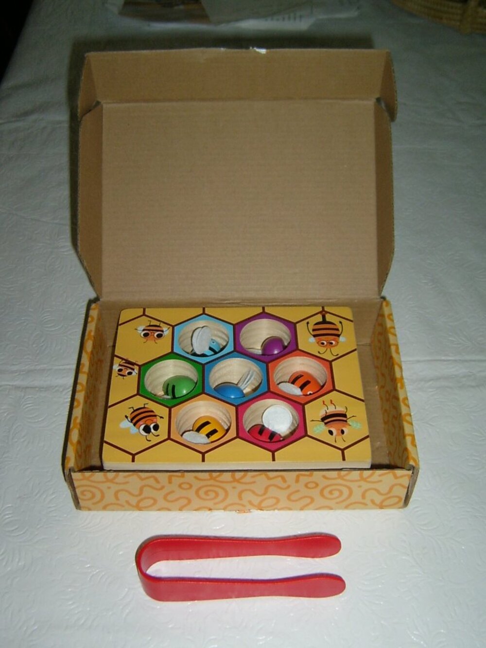 Montessori Toddler Fine Motor Skill Toy Bee to Hive Matching Game, VGUC